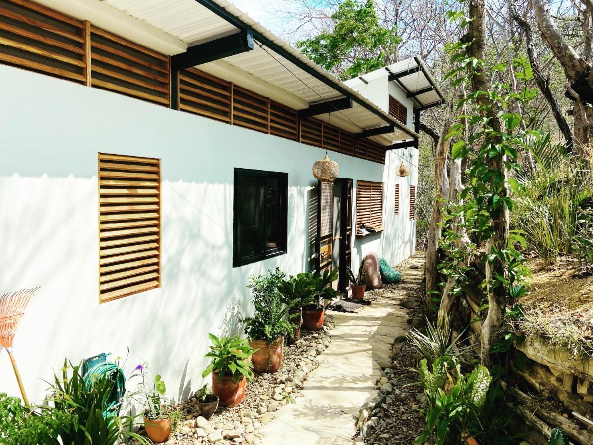 Nosotros Playa Maderas - Surf House & Casitas Villa Eksteriør billede