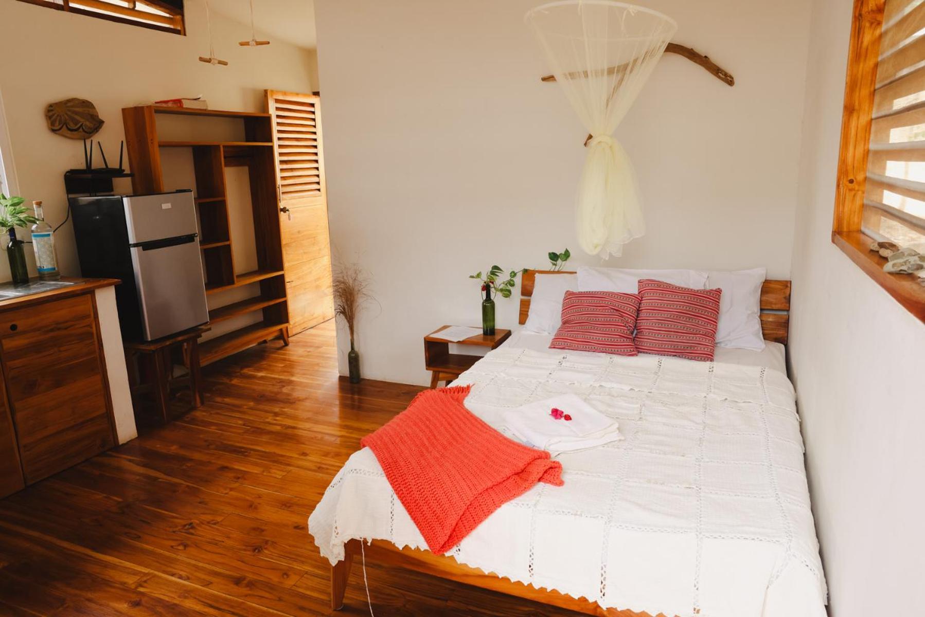 Nosotros Playa Maderas - Surf House & Casitas Villa Eksteriør billede